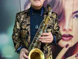 Музикант саксофоніст у місті Кременчук - VDALA.PRO