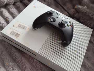 Продам xbox one s, у комплекті з джойстиком. - VDALA.PRO
