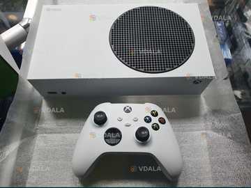 наявностi.  Игровая приставка Xbox Seriеs S 512 GB - VDALA.PRO
