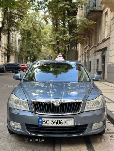 Приватні уроки з водіння. Навчання відбуватиметься на Skoda Octavia - VDALA.PRO