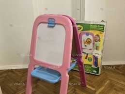 Яскравий і функціональний, мольберт стане чудовим робочим місцем - VDALA.PRO