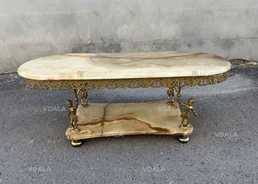 Кавовий столик з оніксу з фігурним декором - VDALA.PRO