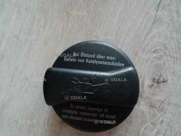 Маслозаливна кришка vag VW golf 4 1.9sdi - VDALA.PRO