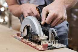 Штампувальник, фрезерувальник, слюсар механоскладальних робіт Штампувальник, фрезерувальник, слюсар механоскладальних робіт - VDALA.PRO