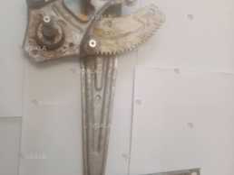 Склопідйомник двері Ніссан Мікра К13 Склопідйомник двері Ніссан Мікра К13 - VDALA.PRO