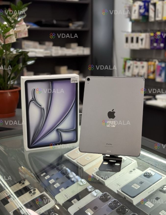 Apple iPad Air 13 M2 128GB Space Wi-Fi/ 1 цикл/ як новий - VDALA.PRO