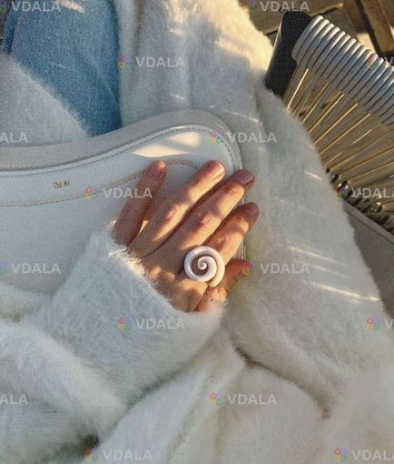 Каблучка ручної роботи Каблучка ручної роботи - VDALA.PRO