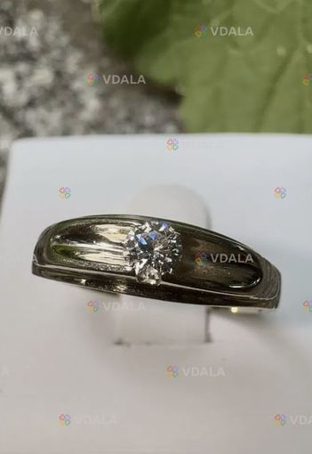 Золотое кольцо с бриллиантом Золотое кольцо с бриллиантом - VDALA.PRO