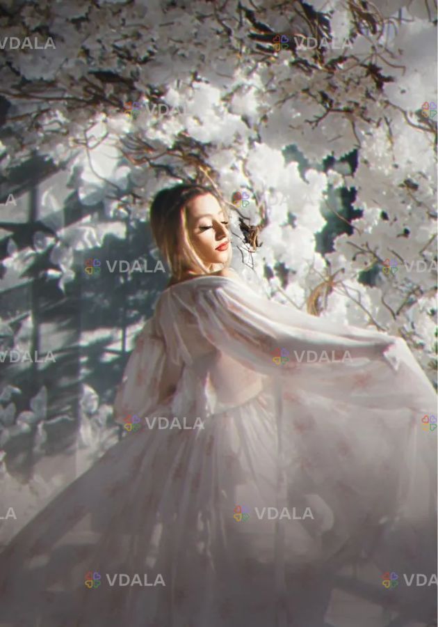 Vivienne Mort з вокальним квартетом Vivienne Mort з вокальним квартетом - VDALA.PRO