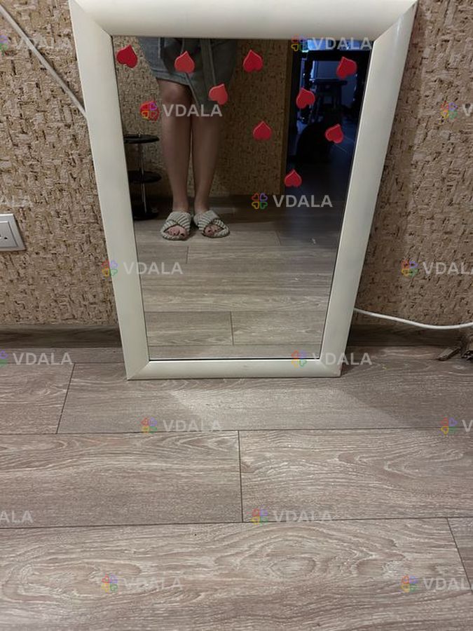 Зеркало настенное в белой раме - VDALA.PRO