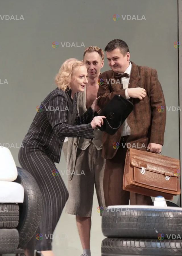 Занадто одружений таксист Занадто одружений таксист - VDALA.PRO