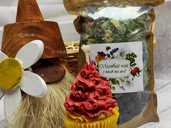 Подарочный набор с чаем, медом и свечой в корзинке - VDALA.PRO - 1