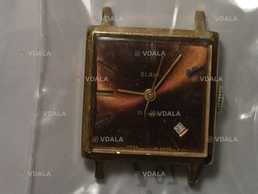 Чу́довий позолочений наручний годинник у стилі square бренду Слава - VDALA.PRO