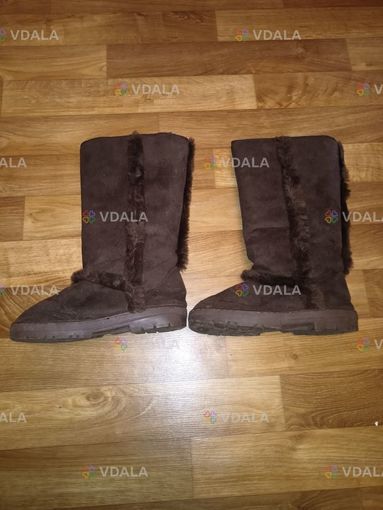 Теплі замшеві чоботи коричневого кольору 38р. Теплі замшеві чоботи коричневого кольору 38р. - VDALA.PRO