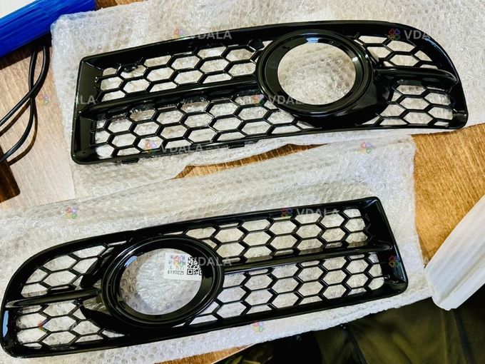 Решітки для протитуманних фар в силі RS для Ауді А4 в кузові В6 - VDALA.PRO