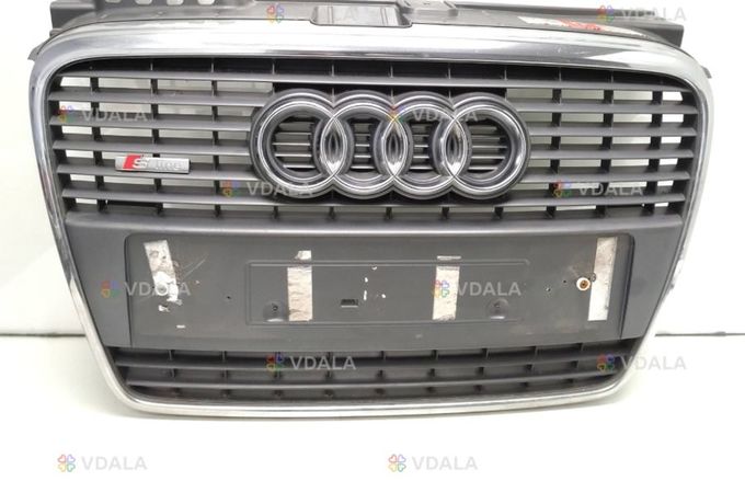 Решітка радіатора Audi A4 / S4 B7 8E 8H 8E0853651Q - VDALA.PRO