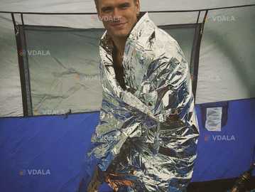 Спасательное одеяло 130×210 — серебро, новое, всего 50 г в кармане! - VDALA.PRO