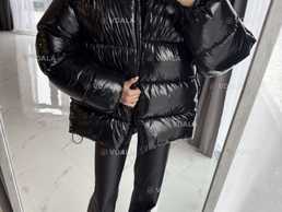 Чорний лакований пуховик - VDALA.PRO