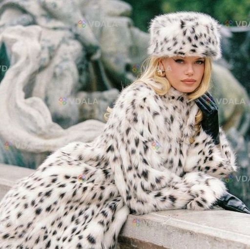 Нова шапка жіноча з хутра біла леопард - VDALA.PRO