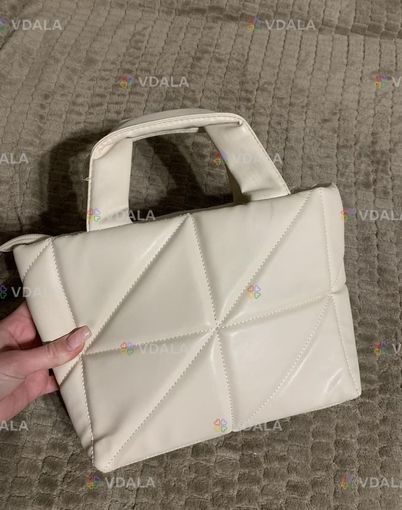 продам сумку бежевого кольору - VDALA.PRO