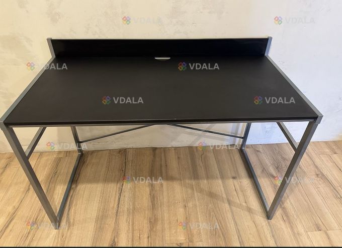 Продам компʼютерний стіл (письмовий) Jysk - VDALA.PRO