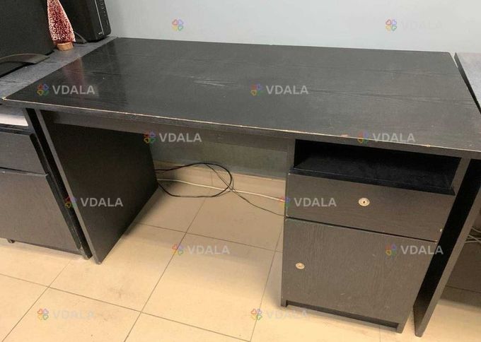 продам чорний стіл - VDALA.PRO