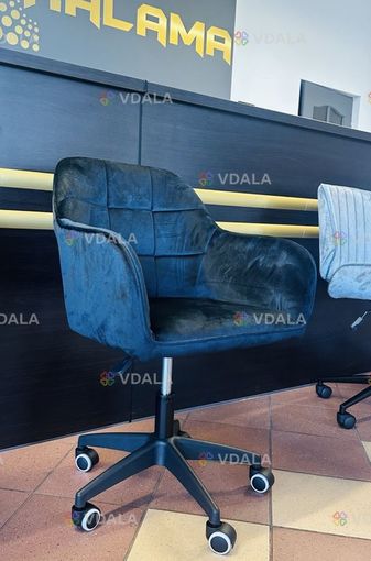 Крісло офісне Just Sit trivago чорний - VDALA.PRO