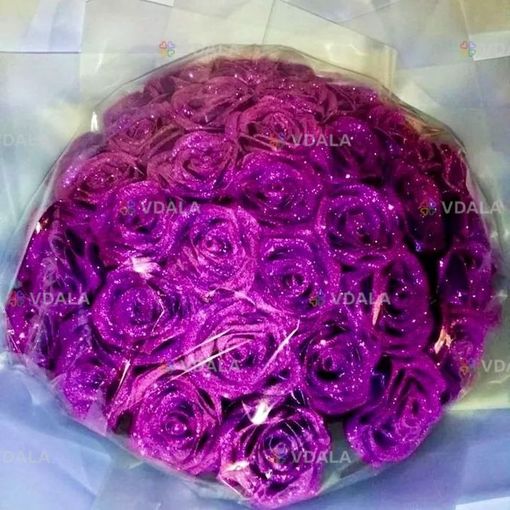 Букет фіолетових троянд з глітером Букет фіолетових троянд з глітером - VDALA.PRO