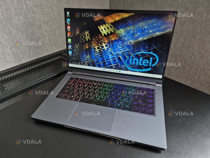 Ігровий Intel Whitebook QC7 15.6 144Hz i7-9750H/16G/RTX2070 8G/512SSD - VDALA.PRO