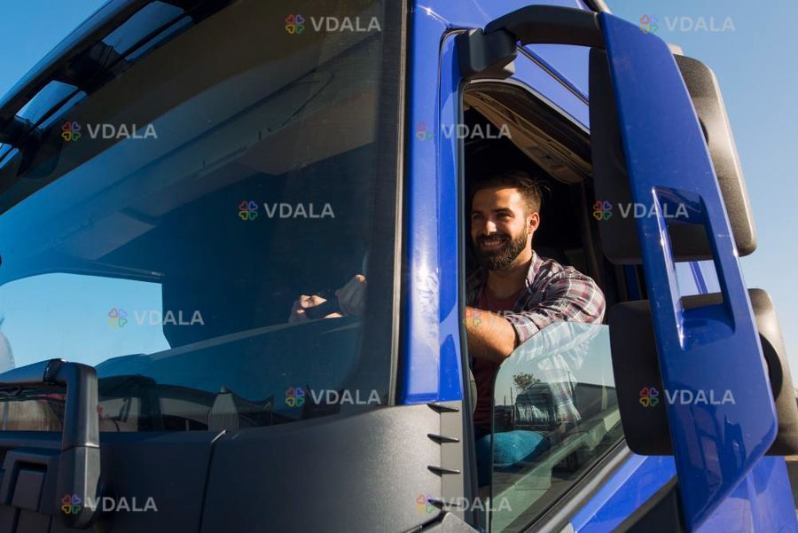Польща шукає водіїв C+E | хороша зарплата та стабільна робота Польща шукає водіїв C+E | хороша зарплата та стабільна робота - VDALA.PRO