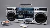 Продам medion Life® P66538 Retro Ghetto Blaster, абсолютно новий! - 1 Продам medion Life® P66538 Retro Ghetto Blaster, абсолютно новий! - VDALA.PRO - 1