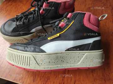 Весняні кросівки для дівчаток. Р 38.5, устілка 25 см Весняні кросівки для дівчаток. Р 38.5, устілка 25 см - VDALA.PRO