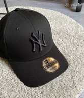 New Era NY Yankees оригинал новая кепка бейсболка чёрная New Era NY Yankees оригинал новая кепка бейсболка чёрная - VDALA.PRO