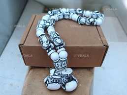 Боксерські перчатки аксесуар в авто Боксерські перчатки аксесуар в авто - VDALA.PRO