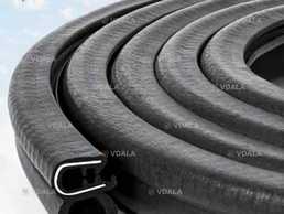 Тюненговий ущільнювач на двері авто. Тюненговий ущільнювач на двері авто. - VDALA.PRO