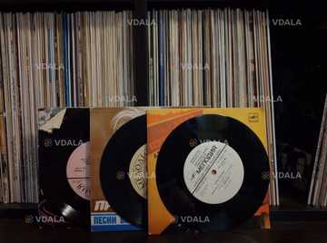 Продам царапані платівки на декор або інші поробки. - VDALA.PRO