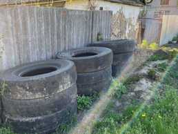 Віддам безкоштовно 9 шин від фур (б/у). - VDALA.PRO