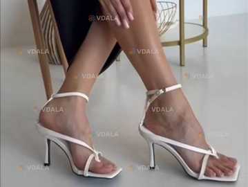 Жіночі босоніжки на підборах - VDALA.PRO