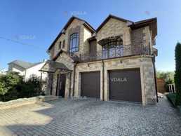 Продам будинок 5 кімн., 2 поверх, 500 м². - VDALA.PRO