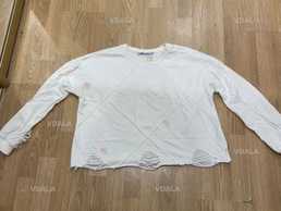 Кофта біла жіноча з рваними деталями - VDALA.PRO