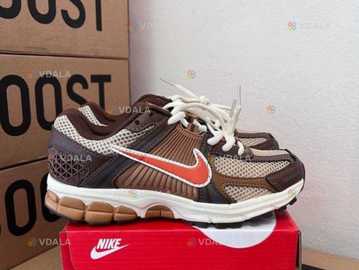 Женские кроссовки Nike Vomero 5 brown / Найк Вомеро 36 37 38 39 40 Женские кроссовки Nike Vomero 5 brown / Найк Вомеро 36 37 38 39 40 - VDALA.PRO