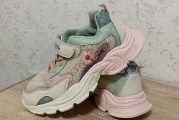 Кроссовки женские 37 р. из Европы Кроссовки женские 37 р. из Европы - VDALA.PRO