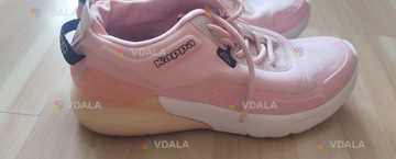 Женские стильные кроссовки Женские стильные кроссовки - VDALA.PRO