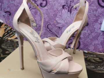 Продам босоніжки - VDALA.PRO